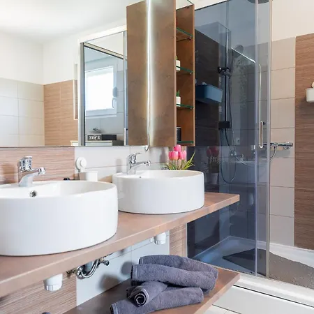 Anita Apartman